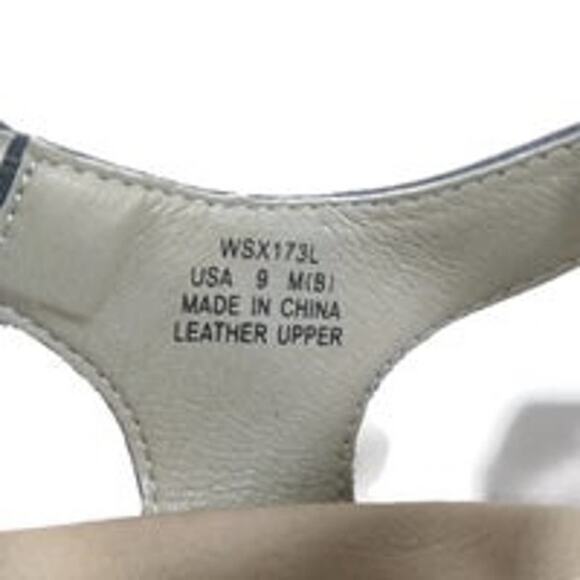 SS#10 Like New $90 Propet Maya Leather Walking Sandals size 9M - Picture 7 of 10